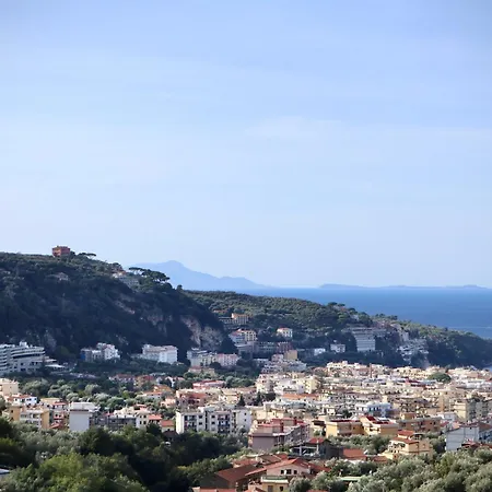 Da Chiara Sea Sight Bed and Breakfast Σορέντο